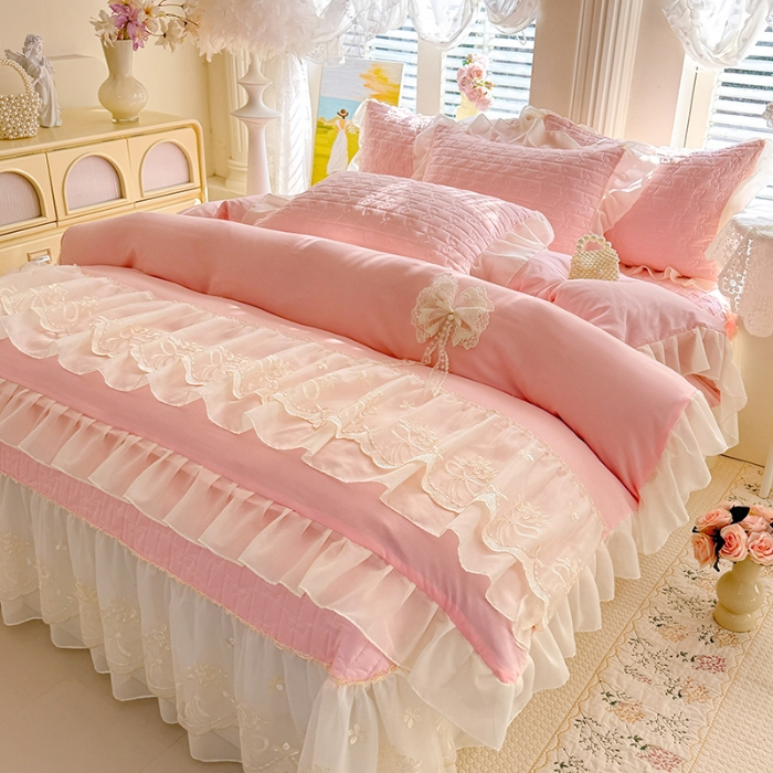 91家纺网 家纺一手货源 找家纺 苏米娜2026春夏新品韩版公主风小清新水洗棉床盖四件套针织棉双层纱纯棉棉麻全棉公主风床盖款四件套 幸运花-樱花粉