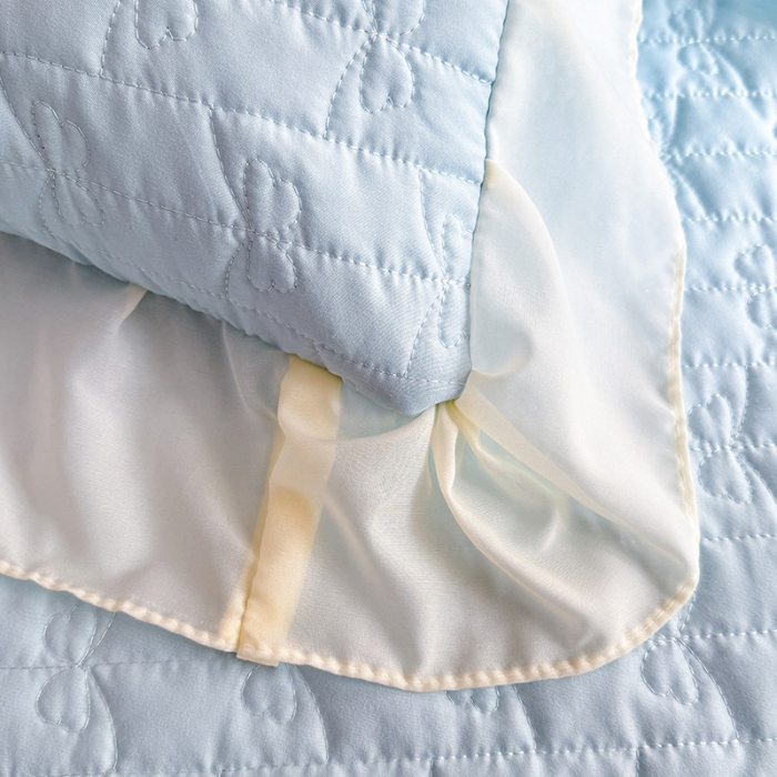 91家纺网 家纺一手货源 找家纺 苏米娜2026春夏新品韩版公主风小清新水洗棉床盖四件套针织棉双层纱纯棉棉麻全棉公主风床盖款四件套  幸运花-梦幻蓝 