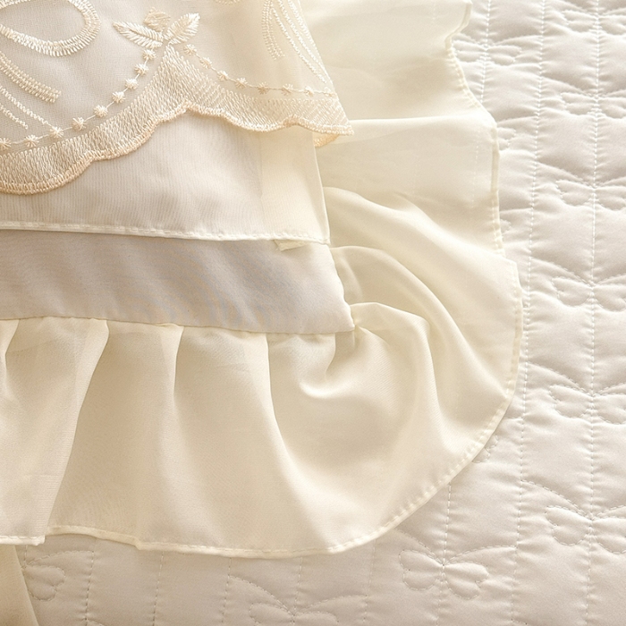 91家纺网 家纺一手货源 找家纺 苏米娜2026春夏新品韩版公主风小清新水洗棉床盖四件套针织棉双层纱纯棉棉麻全棉公主风床盖款四件套 幸运花-奶昔白