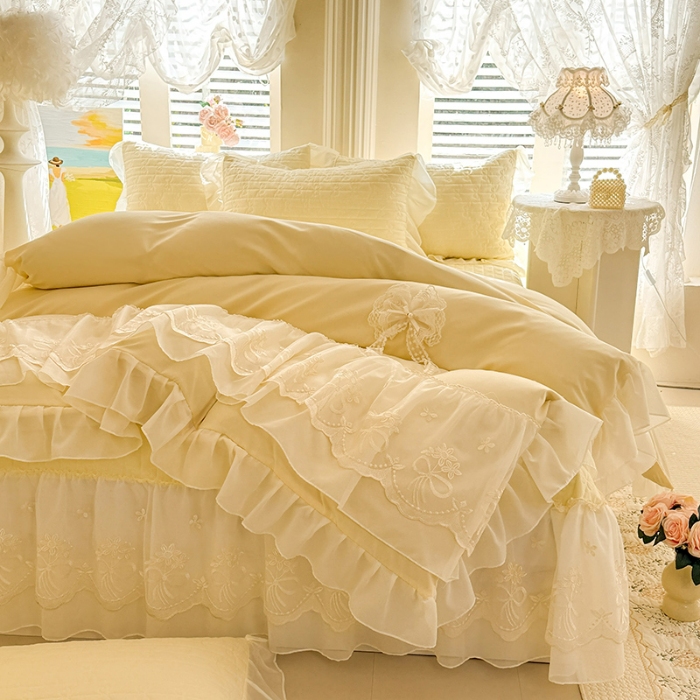 91家纺网 家纺一手货源 找家纺 苏米娜2026春夏新品韩版公主风小清新水洗棉床盖四件套针织棉双层纱纯棉棉麻全棉公主风床盖款四件套 幸运花-柠檬黄