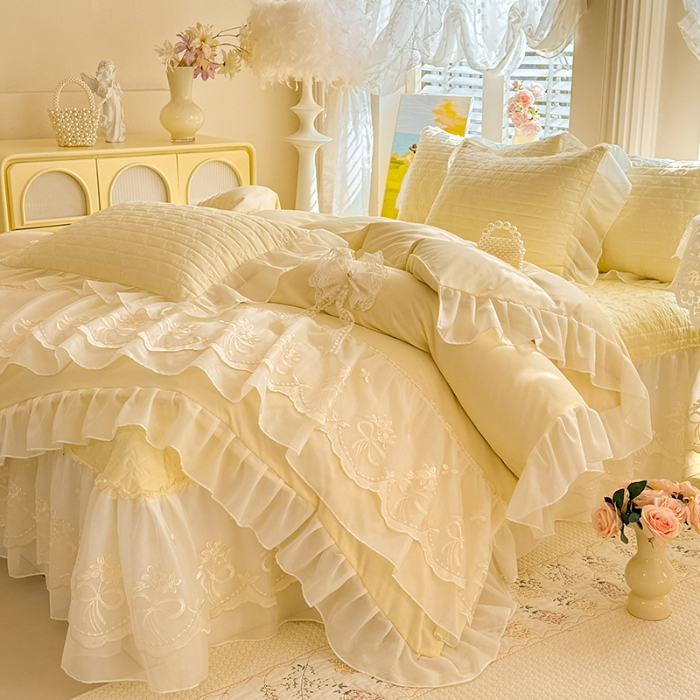 91家纺网 家纺一手货源 找家纺 苏米娜2026春夏新品韩版公主风小清新水洗棉床盖四件套针织棉双层纱纯棉棉麻全棉公主风床盖款四件套 幸运花-柠檬黄