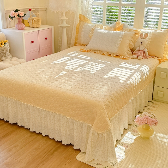 91家纺网 家纺一手货源 找家纺 漫布云家纺 2026春夏新款超柔云朵棉床盖款四件套-花甜梦系列 花甜梦-柠檬黄 