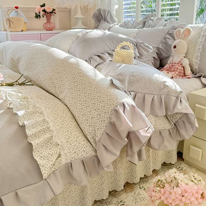 91家纺网 家纺一手货源 找家纺 漫布云家纺 2026春夏新款超柔云朵棉床盖款四件套-花甜梦系列 花甜梦-雅致灰 