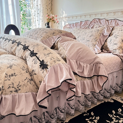 91家纺网 家纺一手货源 找家纺 苏米娜家纺 2026春夏新款超柔云朵棉古法水洗棉床盖款四件套--赫本风系列 莫松染 