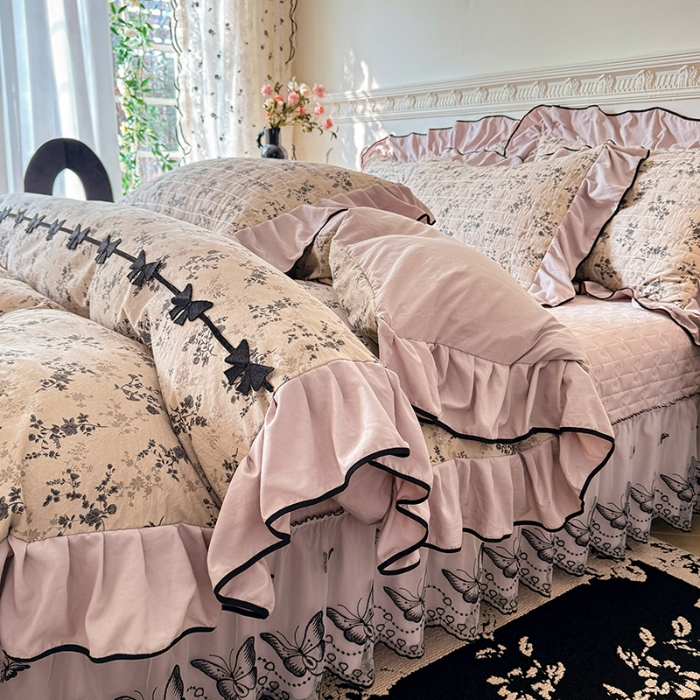 91家纺网 家纺一手货源 找家纺 （总）苏米娜家纺 2026春夏新款超柔云朵棉古法水洗棉床盖款四件套--赫本风系列