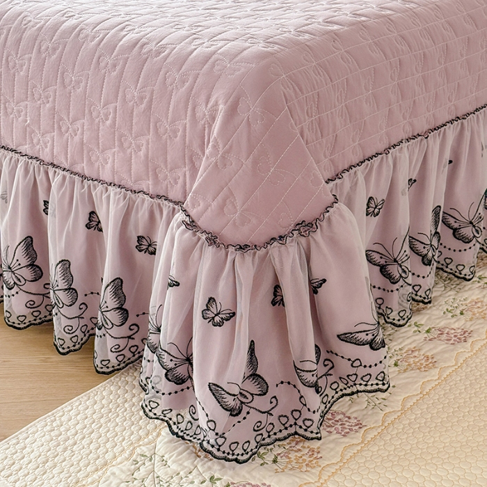 91家纺网 家纺一手货源 找家纺 苏米娜家纺 2026春夏新款超柔云朵棉古法水洗棉床盖款四件套--赫本风系列 花慕里紫 