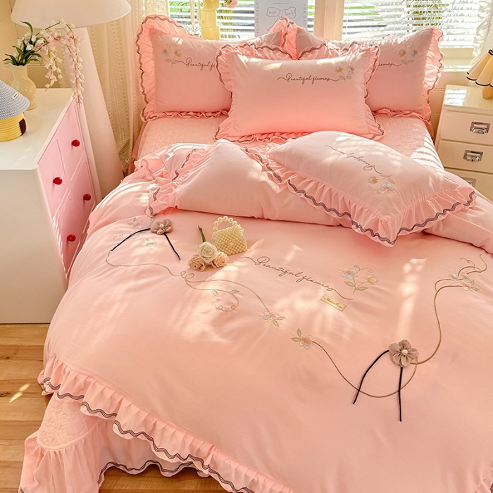 91家纺网 家纺一手货源 找家纺 专柜品质苏米娜家纺2026春夏韩版法式公主风水洗棉床盖款多功能二合一被套 夏被床盖四件套--花颜系列 花颜-樱花粉 