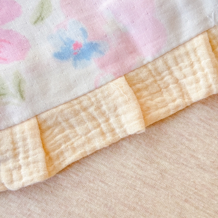 91家纺网 家纺一手货源 找家纺 2026高端法式韩版花边A类母婴级印花全棉双层纱单夏被子清新公主风荷叶边纯棉双层纱夏凉被空调被春秋被 春日颂