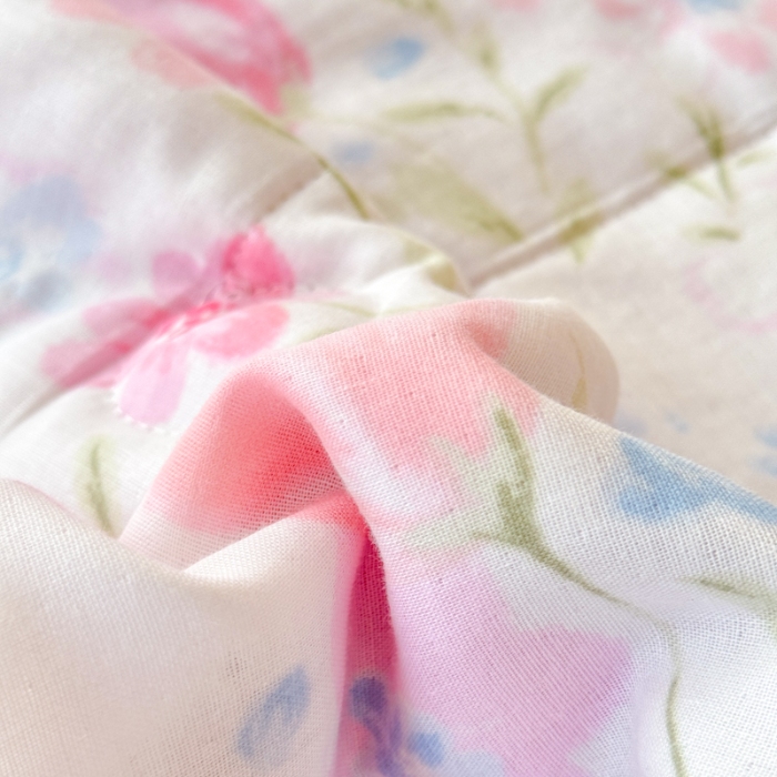 91家纺网 家纺一手货源 找家纺 2026高端法式韩版花边A类母婴级印花全棉双层纱单夏被子清新公主风荷叶边纯棉双层纱夏凉被空调被春秋被 春日颂