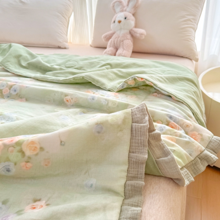 91家纺网 家纺一手货源 找家纺 2026高端法式韩版花边A类母婴级印花全棉双层纱单夏被子清新公主风荷叶边纯棉双层纱夏凉被空调被春秋被 月光蔷薇