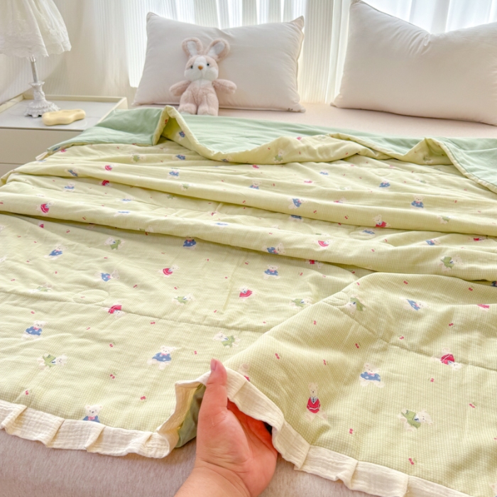 91家纺网 家纺一手货源 找家纺 2026高端法式韩版花边A类母婴级印花全棉双层纱单夏被子清新公主风荷叶边纯棉双层纱夏凉被空调被春秋被 领带小熊