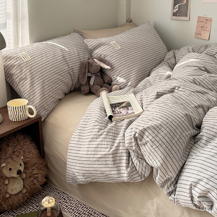 91家纺网 家纺一手货源 找家纺 （总）艾咪-Amy ntmy 2026新款布标条纹款全棉纯棉色织水洗棉四件套