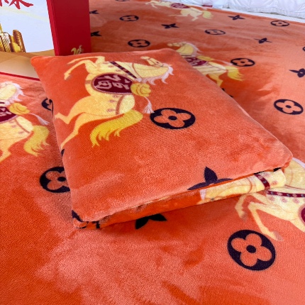 91家纺网 家纺一手货源 找家纺 （总）轻奢马上有钱毛毯多功能盖毯四季通用毛毯沙发空调午睡毯礼品毯高端礼品团购促销礼盒装