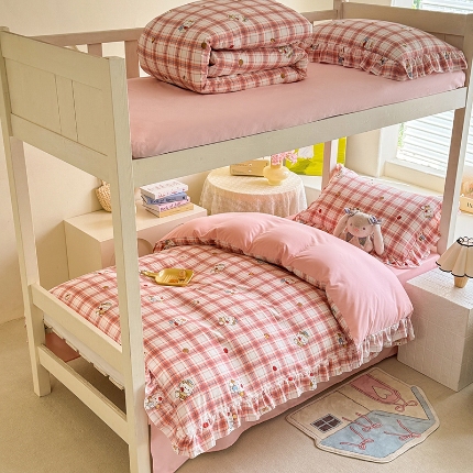 91家纺网 家纺一手货源 找家纺 （总）经年 2026新款学生季上下铺韩版花边水洗云朵棉学生宿舍三件套四件套