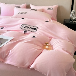 91家纺网 家纺一手货源 找家纺 （总）经年 2026春夏新款亲肤棉刺绣四件套-缪斯,缪斯-粉,缪斯-蓝色,缪斯-浅灰,缪斯-香槟