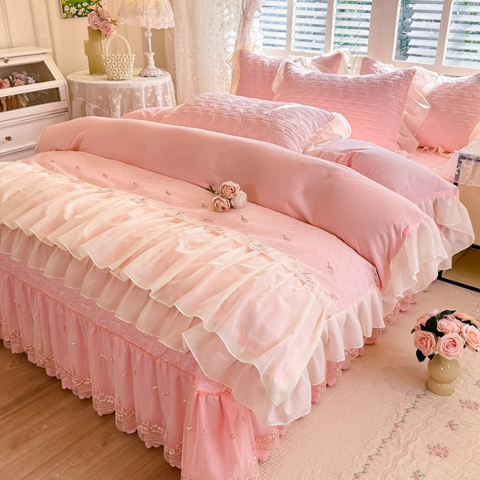 91家纺网 家纺一手货源 找家纺 苏米娜2026春夏新品韩版公主风小清新水洗棉床盖四件套针织棉双层纱纯棉棉麻全棉公主风床盖款四件套 花漾甜心-樱花粉