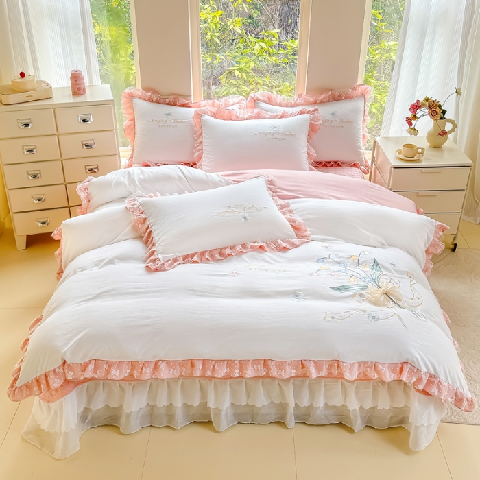 91家纺网 家纺一手货源 找家纺 （总）2026新款A类糯小棉重工刺绣床盖四件套 加棉双层花边三件套立体蝴蝶结夹棉床单被套枕套单品