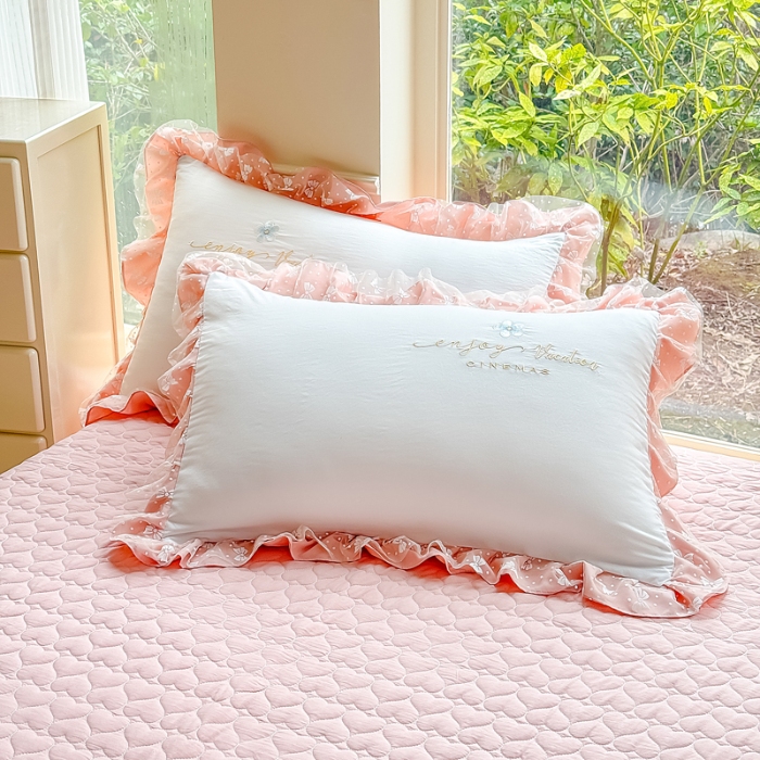 91家纺网 家纺一手货源 找家纺 （总）2026新款A类糯小棉重工刺绣床盖四件套 加棉双层花边三件套立体蝴蝶结夹棉床单被套枕套单品