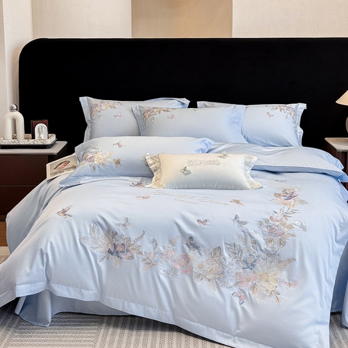 91家纺网 家纺一手货源 找家纺 春夏新品高档礼盒装50*50S贡缎长绒棉刺绣花四件套100%纯棉全棉床单床笠款量大价优 蒂芙尼蓝-花莳-A类长绒棉高级床品