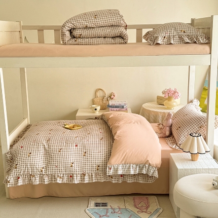 91家纺网 家纺一手货源 找家纺 （总）经年 2026新款学生季上下铺韩版花边水洗云朵棉学生宿舍三件套四件套