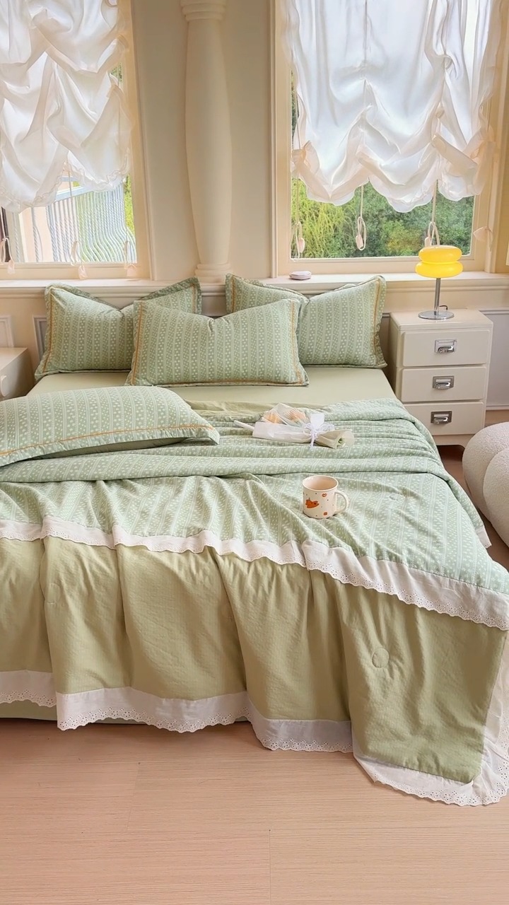 91家纺网 家纺一手货源 找家纺 【苏东来】2026小清新韩版印花蕾丝花边皱皱棉工艺款拼接单夏被四件套韩式赫本碎花仙女荷叶边夏凉被子空调被双人春秋被可水洗 香草