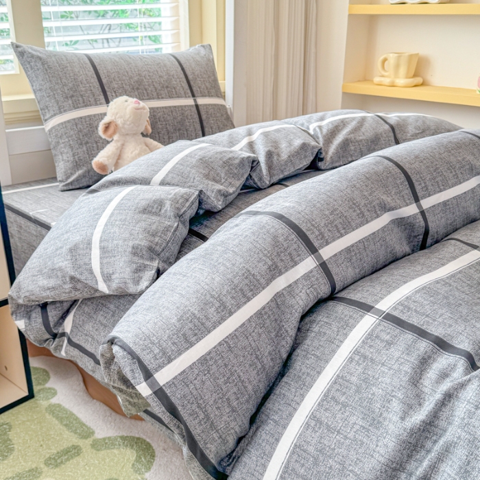 91家纺网 家纺一手货源 找家纺 【疆东】2026简约13372纯棉全棉学生三件套学生季宿舍上下铺全棉纯棉格子印花三件套件单品被套床单 摩登