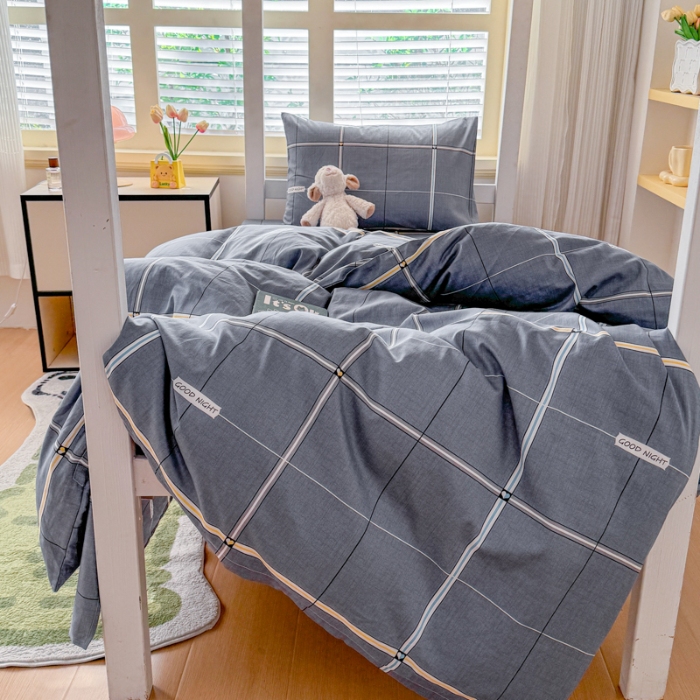 91家纺网 家纺一手货源 找家纺 【疆东】2026简约13372纯棉全棉学生三件套学生季宿舍上下铺全棉纯棉格子印花三件套件单品被套床单 西雅图