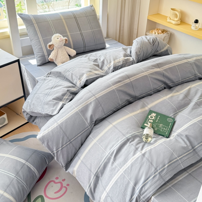 91家纺网 家纺一手货源 找家纺 【疆东】2026简约13372纯棉全棉学生三件套学生季宿舍上下铺全棉纯棉格子印花三件套件单品被套床单 幻影灰