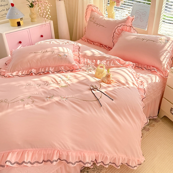 91家纺网 家纺一手货源 找家纺 （总）专柜品质苏米娜家纺2026春夏韩版法式公主风水洗棉床盖款多功能二合一被套 夏被床盖四件套--花颜系列 花颜-樱花粉 