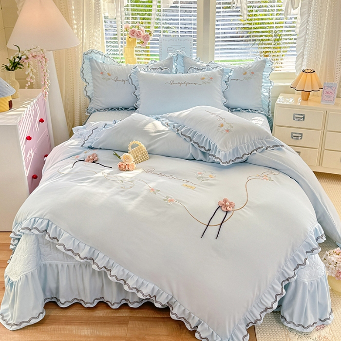 91家纺网 家纺一手货源 找家纺 （总）专柜品质苏米娜家纺2026春夏韩版法式公主风水洗棉床盖款多功能二合一被套 夏被床盖四件套--花颜系列 花颜-梦幻蓝 