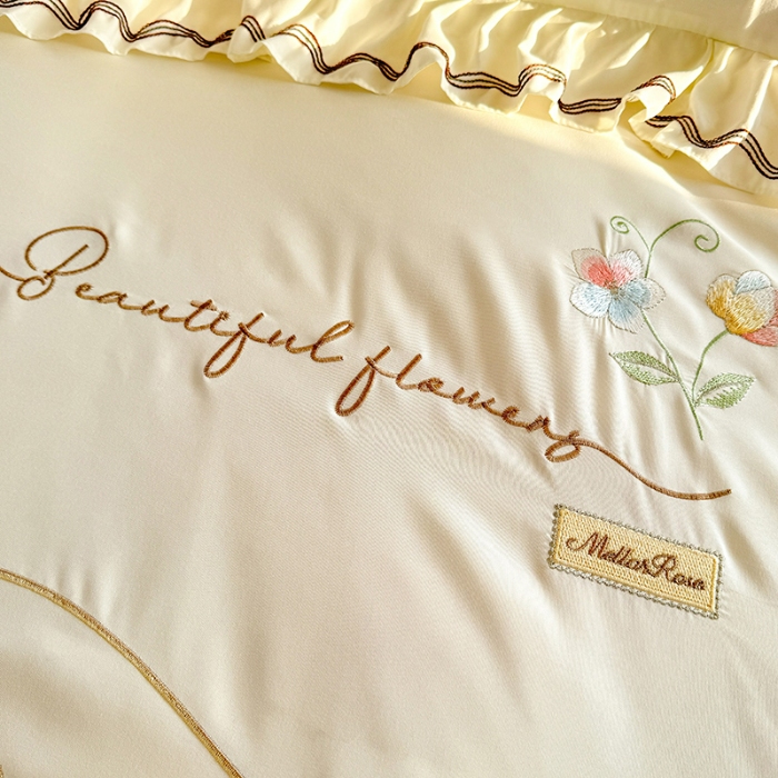 91家纺网 家纺一手货源 找家纺 （总）专柜品质苏米娜家纺2026春夏韩版法式公主风水洗棉床盖款多功能二合一被套 夏被床盖四件套--花颜系列 花颜-奶油白 