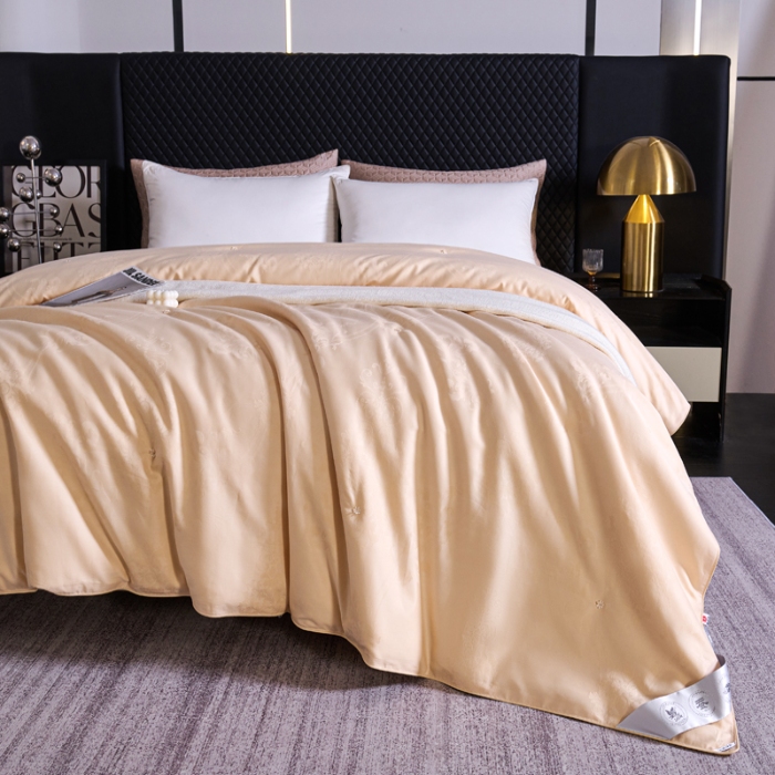 91家纺网 家纺一手货源 找家纺 夏凉被 空调被 夏季薄被 全棉蚕丝被 蚕丝夏被  热销蚕丝被 全棉蚕丝被 保真纯蚕丝被