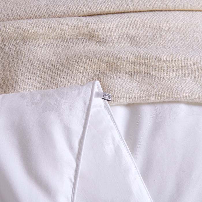 91家纺网 家纺一手货源 找家纺 夏凉被 空调被 夏季薄被 全棉蚕丝被 蚕丝夏被  热销蚕丝被 全棉蚕丝被 保真纯蚕丝被