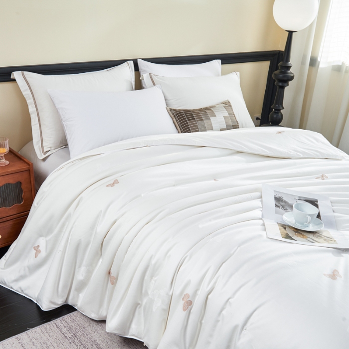 91家纺网 家纺一手货源 找家纺 夏凉被 空调被 夏季薄被 全棉蚕丝被 蚕丝夏被  热销蚕丝被 全棉蚕丝被 保真纯蚕丝被