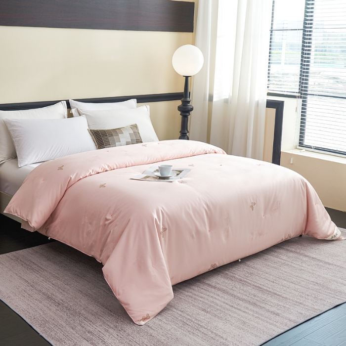 91家纺网 家纺一手货源 找家纺 夏凉被 空调被 夏季薄被 全棉蚕丝被 蚕丝夏被  热销蚕丝被 全棉蚕丝被 保真纯蚕丝被