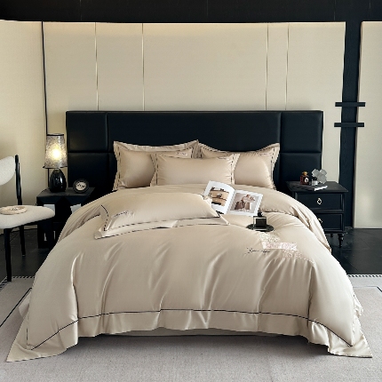 91家纺网 家纺一手货源 找家纺 （总）新方向 【控价 提供买家秀】2026新款 刺绣50s双股全棉贡缎长绒棉四件套-往事(控价 标准328元 加大348元)