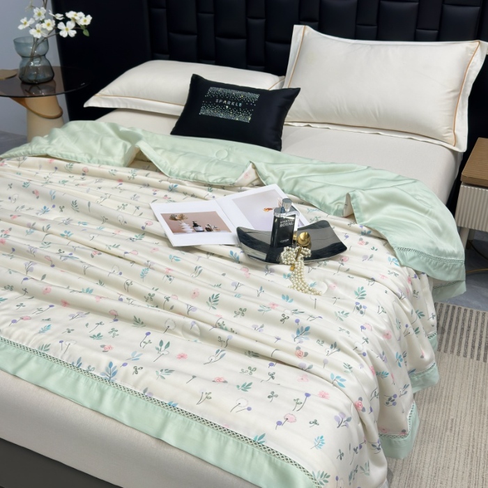 91家纺网 家纺一手货源 找家纺 （总）雅高 2026新品曼珠沙华50s超细旦莱赛尔天丝数码印花镂空抗菌夏被夏凉被子空调被被子