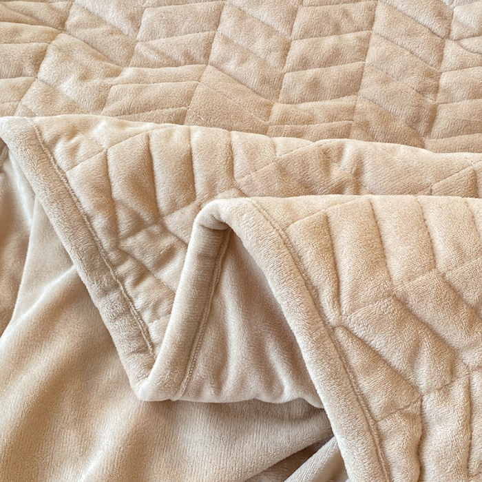 91家纺网 家纺一手货源 找家纺 延遥2026新款A类舒适床笠保暖婴儿绒宝宝绒牛奶绒绗缝夹棉单件床笠 奶咖