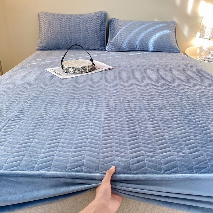 91家纺网 家纺一手货源 找家纺 延遥2026新款A类舒适床笠保暖婴儿绒宝宝绒牛奶绒绗缝夹棉单件床笠 海棠粉