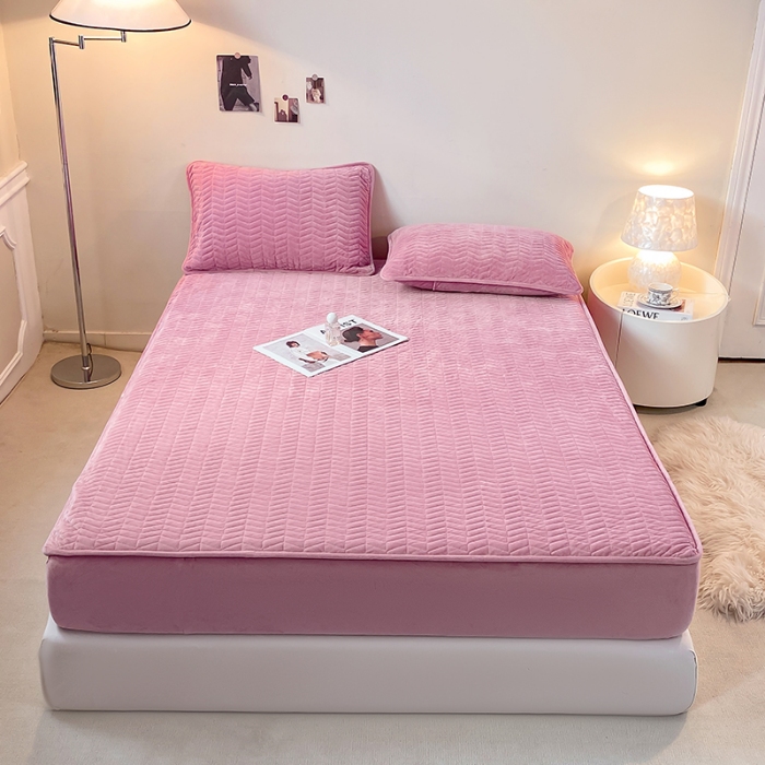 91家纺网 家纺一手货源 找家纺 延遥2026新款A类舒适床笠保暖婴儿绒宝宝绒牛奶绒绗缝夹棉单件床笠 丁香紫