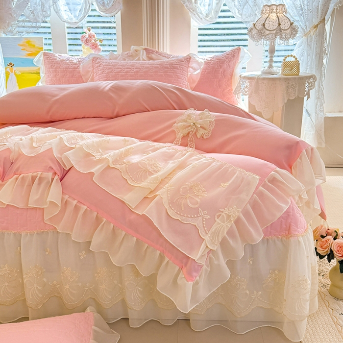 91家纺网 家纺一手货源 找家纺 苏米娜2026春夏新品韩版公主风小清新水洗棉床盖四件套针织棉双层纱纯棉棉麻全棉公主风床盖款四件套 幸运花-樱花粉  