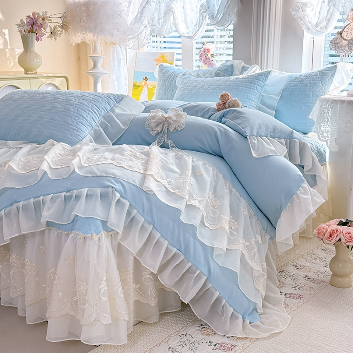 91家纺网 家纺一手货源 找家纺 苏米娜2026春夏新品韩版公主风小清新水洗棉床盖四件套针织棉双层纱纯棉棉麻全棉公主风床盖款四件套 幸运花-梦幻蓝 
