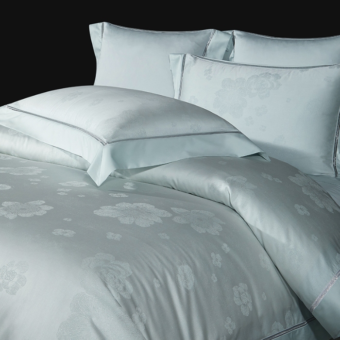 91家纺网 家纺一手货源 找家纺 100S天丝棉提花镂空四件套可定制规格 雾蓝鎏花