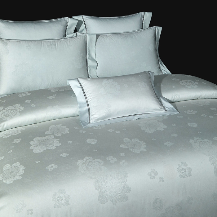 91家纺网 家纺一手货源 找家纺 100S天丝棉提花镂空四件套可定制规格 雾蓝鎏花