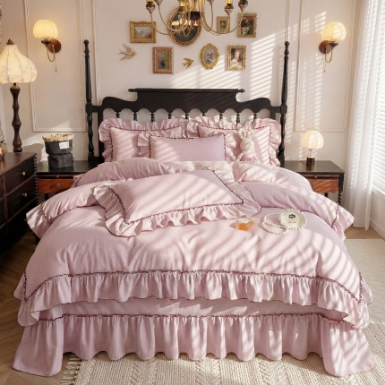 91家纺网 家纺一手货源 找家纺 （总）漫布云2026春夏新品韩版公主风超柔水洗棉床盖四件套刺绣针织棉双层纱纯棉棉麻全棉公主风床盖款四件套