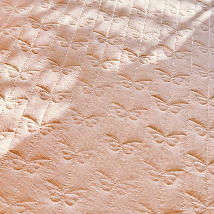 91家纺网 家纺一手货源 找家纺 （总）漫布云2026春夏新品韩版公主风超柔水洗棉床盖四件套刺绣针织棉双层纱纯棉棉麻全棉公主风床盖款四件套