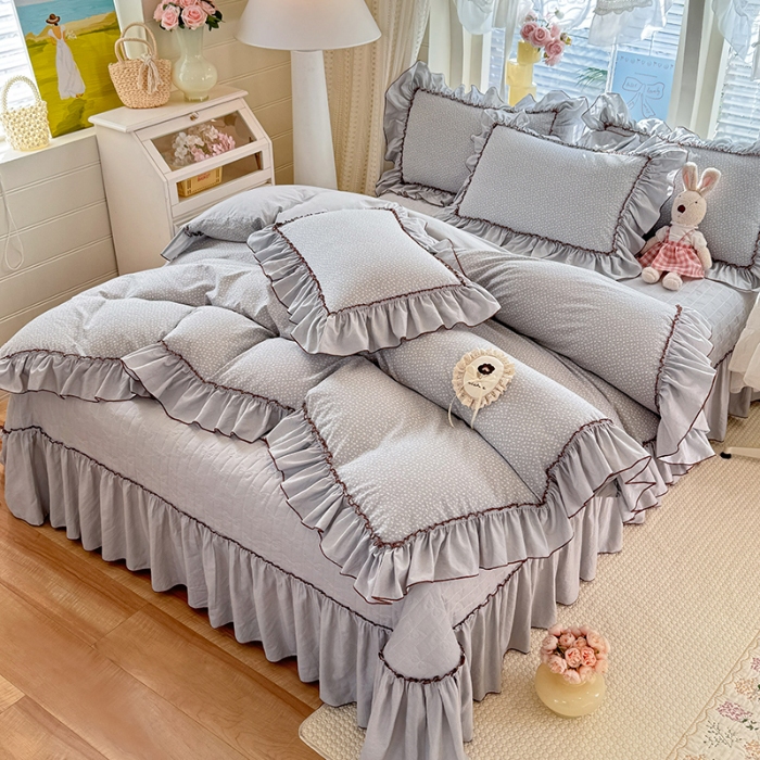 91家纺网 家纺一手货源 找家纺 漫布云2026春夏新品韩版公主风超柔水洗棉床盖四件套刺绣针织棉双层纱纯棉棉麻全棉公主风床盖款四件套 芬迪-可可灰