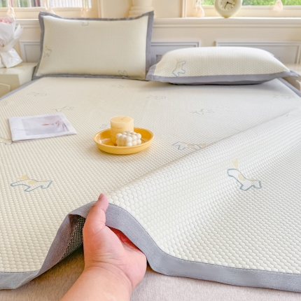 2026高端轻奢简约A类提花凉感PE高分子复合软凉席三件套纯色豆豆冰丝凉席子三件套件空调席床单三明治 木马