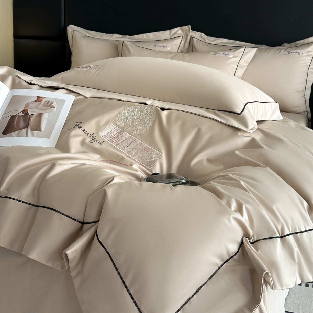 91家纺网 家纺一手货源 找家纺 （总）新方向 【控价 提供买家秀】2026新款 刺绣50s双股全棉贡缎长绒棉四件套-往事(控价 标准328元 加大348元)