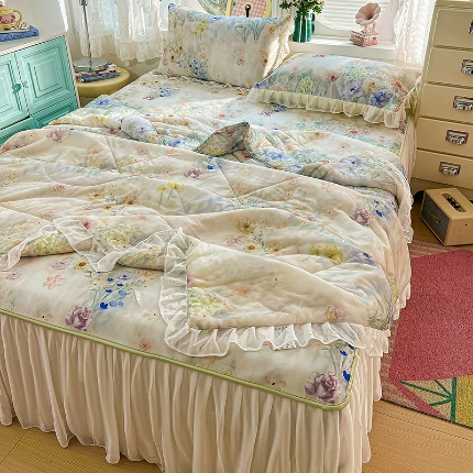 91家纺网 家纺一手货源 找家纺 （总）2026新款凉席套件印花花边床裙款冰丝软席凉席四件套可配同款凉感丝夏被小清新系列